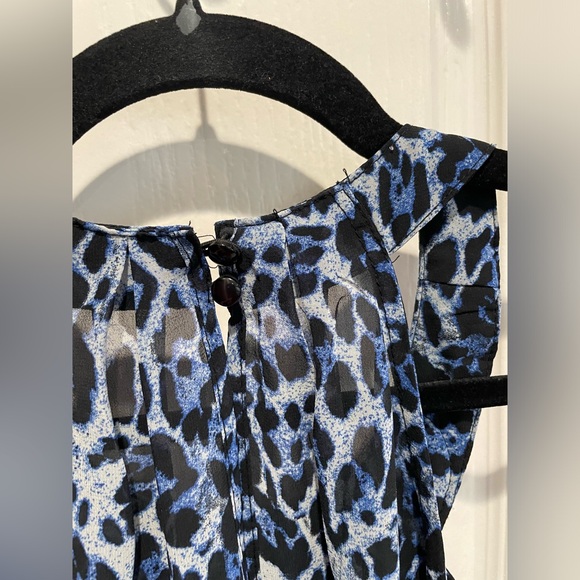 Faisa size small embellished, animal, print top. Fully lined. - Picture 2 of 8